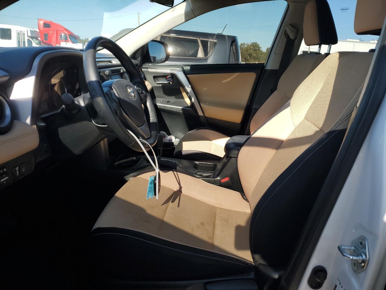 2018 Toyota RAV 4 VIN JTMWFREV5JD112272 Copart auction photo, front end / minor dent/scratches damage thumbnail 7