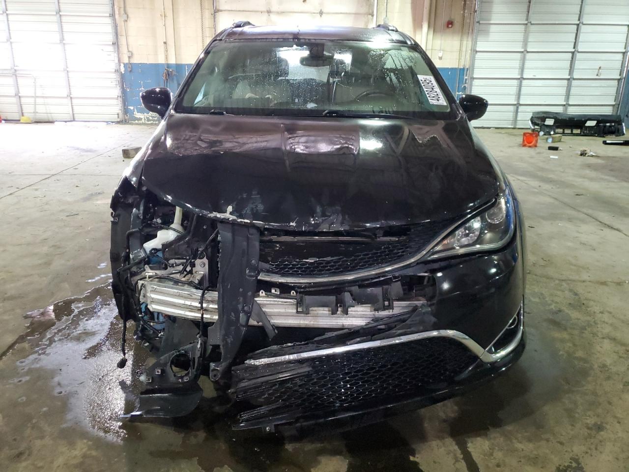 2017 Chrysler Pacifica VIN 2C4RC1EG4HR570241 Copart auction photo, front end / mechanical damage thumbnail 5