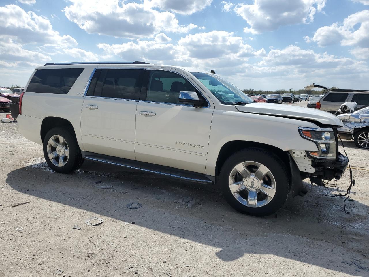 2015 Chevrolet Suburban VIN 1GNSKKKC6FR119849 Copart auction photo, front end damage thumbnail 4