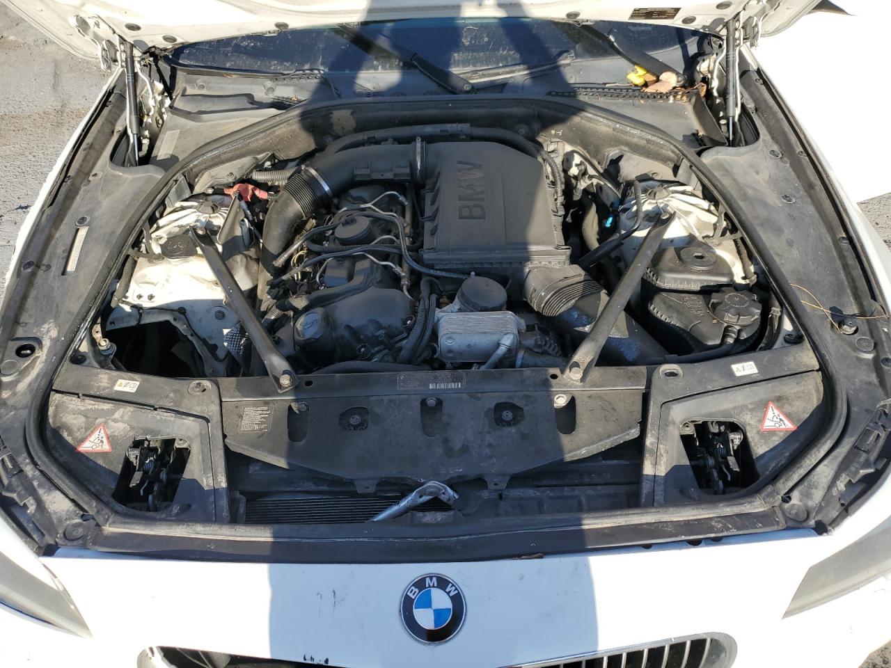 2012 BMW 5er VIN WBAFU7C58CDU58300 Copart auction photo, front end / side damage thumbnail 13