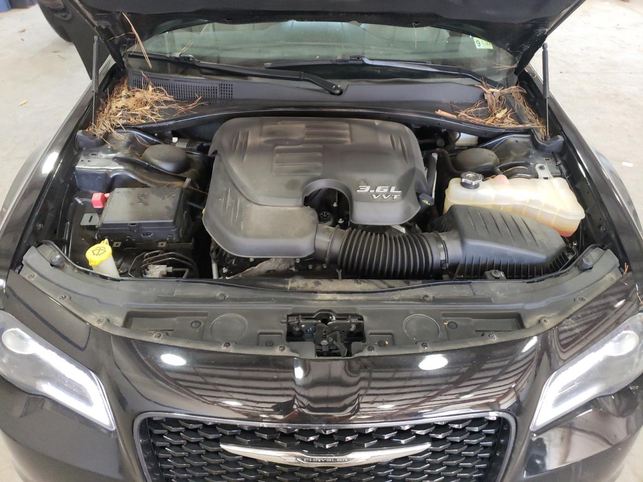 2020 Chrysler 300 VIN 2C3CCABGXLH145751 Copart auction photo, rear end damage thumbnail 11