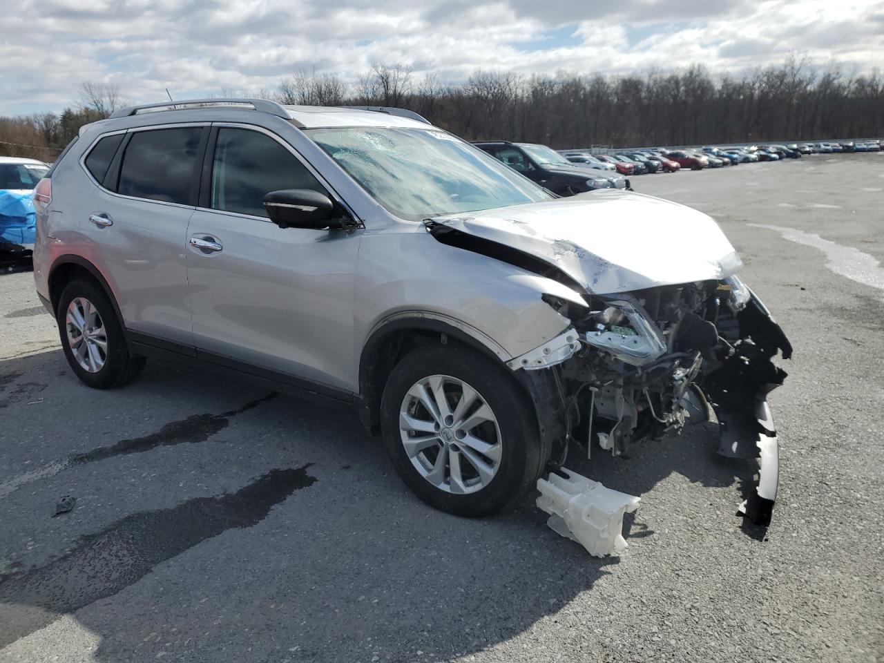 2016 Nissan Rogue VIN 5N1AT2MV2GC899719 Copart auction photo, front end damage thumbnail 4