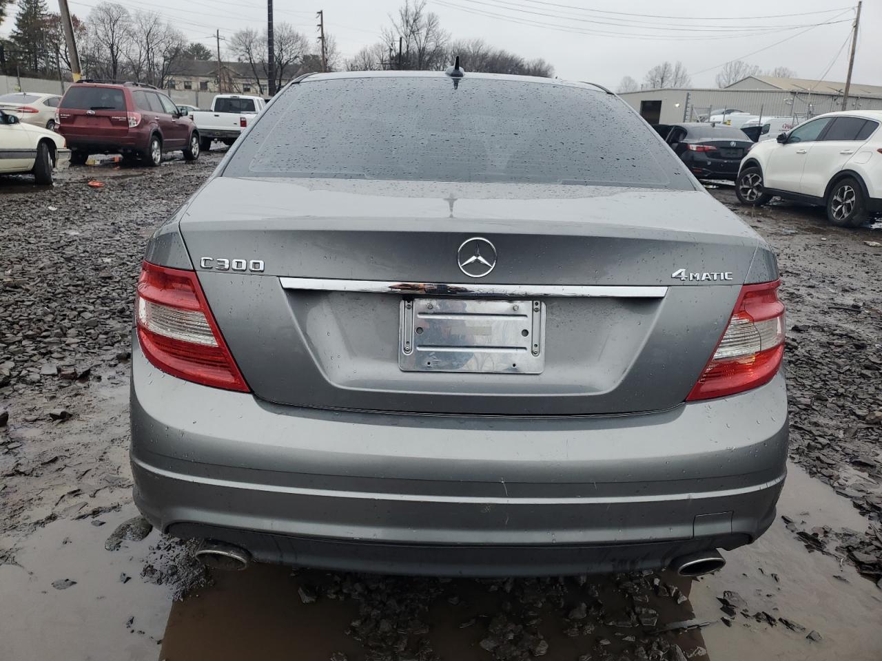2011 Mercedes-Benz C-klasse VIN WDDGF8BB7BR147219 Copart auction photo, front end / side damage thumbnail 6