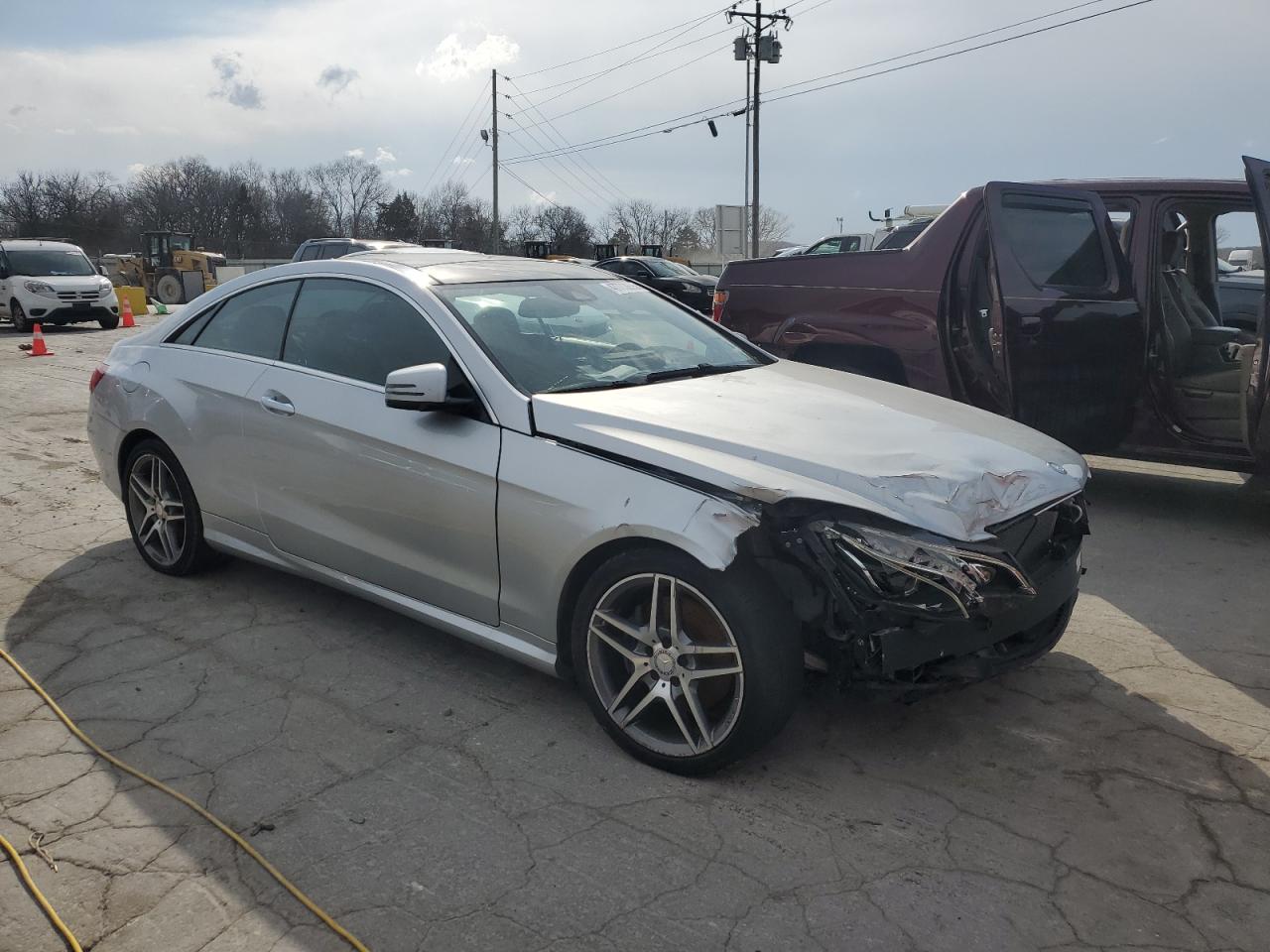 2016 Mercedes-Benz E-klasse VIN WDDKJ6HB0GF329681 Copart auction photo, front end damage thumbnail 4