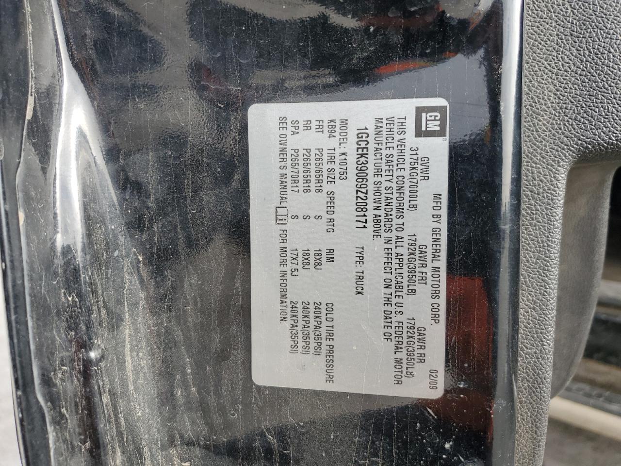 2009 Chevrolet Silverado VIN 1GCEK39069Z208171 Copart auction photo, all over damage thumbnail 14