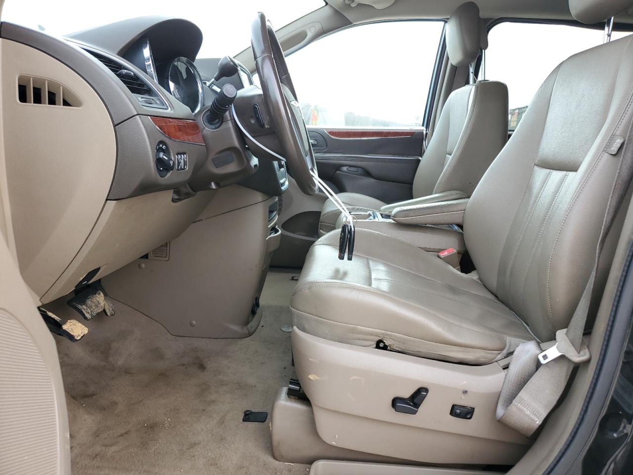 2013 Chrysler Town & Country VIN 2C4RC1BG6DR556193 Copart auction photo, all over damage thumbnail 7