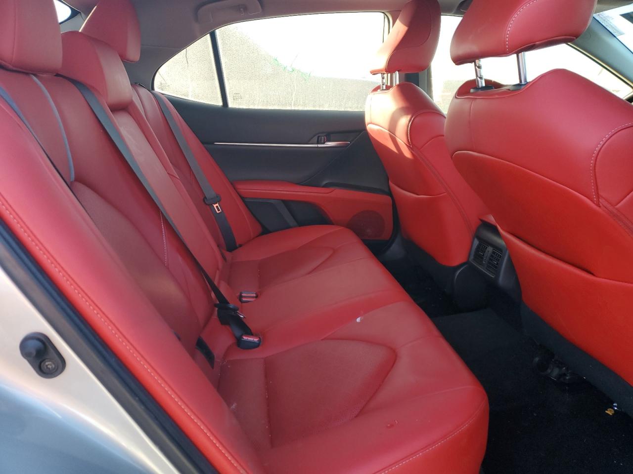 2021 Toyota Camry VIN 4T1K61BK3MU026081 Copart auction photo, rear end / minor dent/scratches damage thumbnail 10