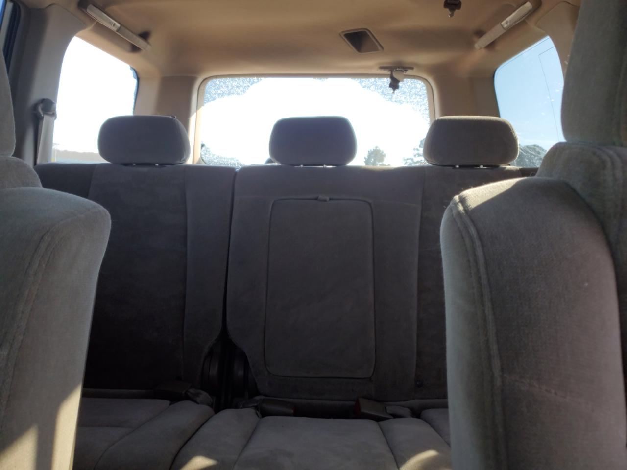 2005 Honda Pilot VIN 5FNYF18405B023074 Copart auction photo, all over damage thumbnail 10