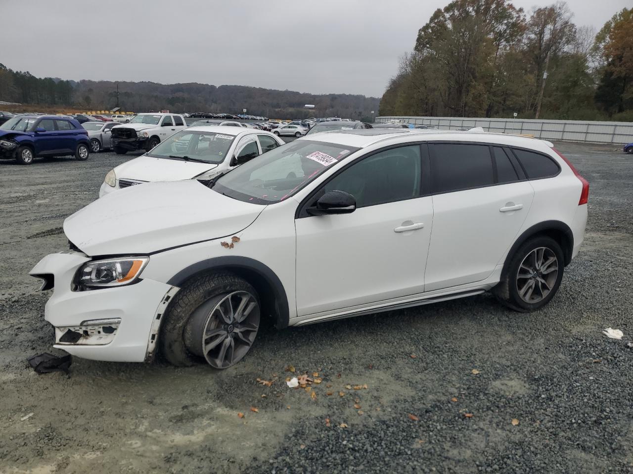 2017 Volvo V60 VIN YV440MWKXH1040994