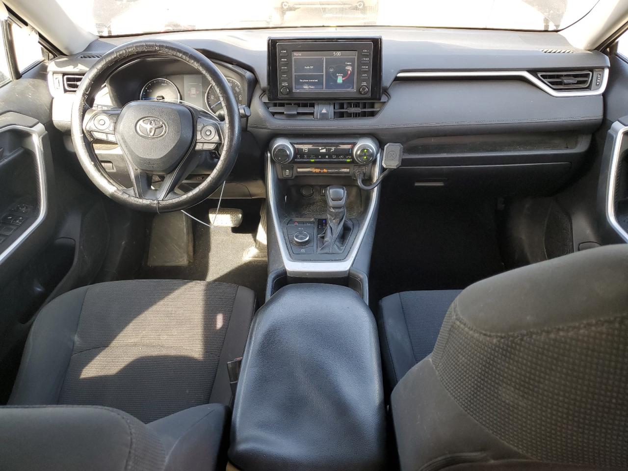 2019 Toyota RAV 4 VIN 2T3MWRFV9KW030894 Copart auction photo, side / front end damage thumbnail 8