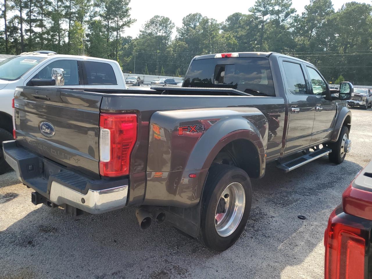 2017 Ford F450 VIN 1FT8W4DT8HEE83023 Copart auction photo, burn damage thumbnail 3