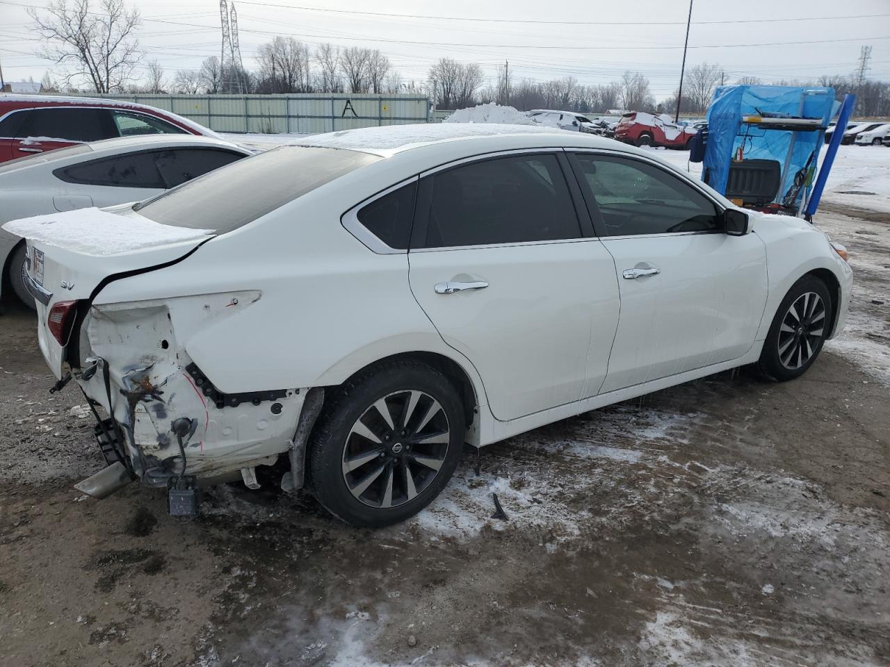 2018 Nissan Altima VIN 1N4AL3AP5JC266533 Copart auction photo, rear end damage thumbnail 3