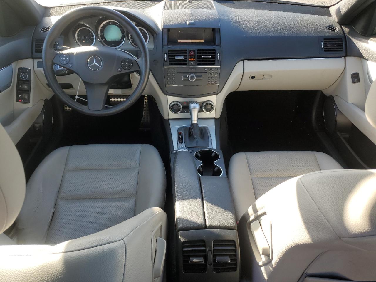2009 Mercedes-Benz C-klasse VIN WDDGF54X29R051564 Copart auction photo, front end damage thumbnail 8