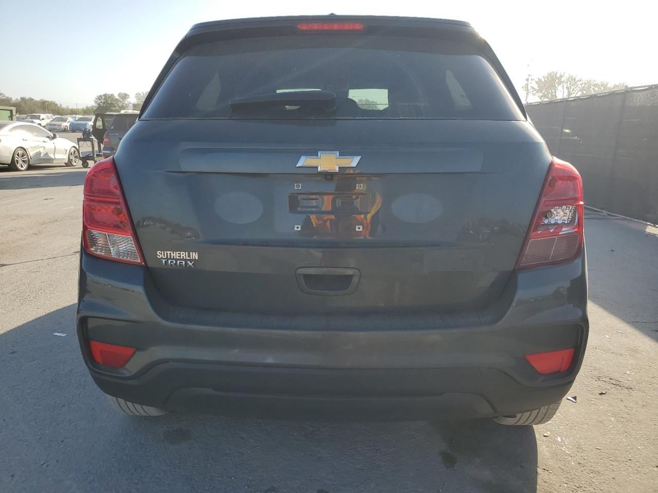 2020 Chevrolet Trax VIN 3GNCJKSB0LL266640 Copart auction photo, side damage thumbnail 6
