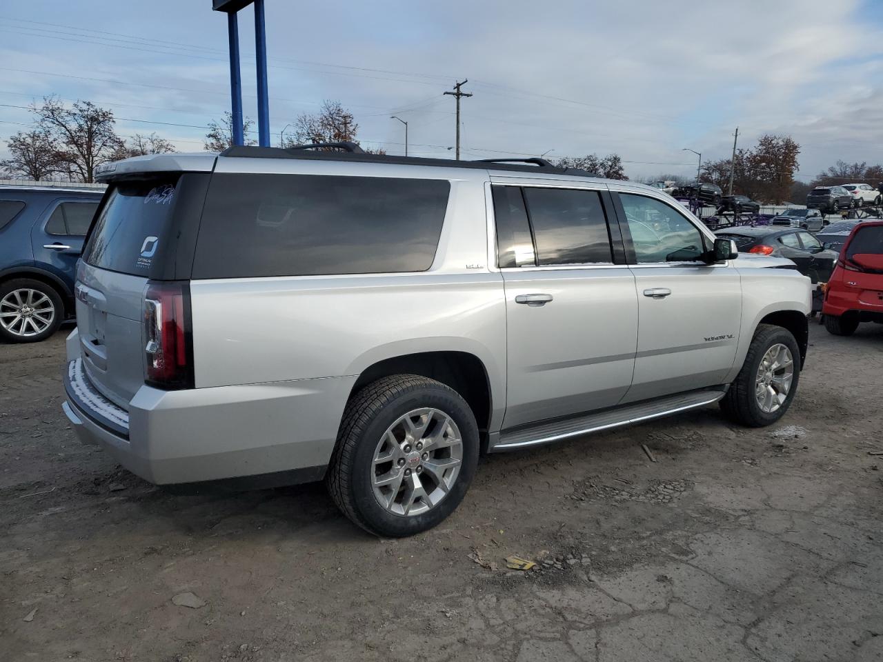2015 GMC Yukon VIN 1GKS1GKC5FR151334 Copart auction photo, front end damage thumbnail 3
