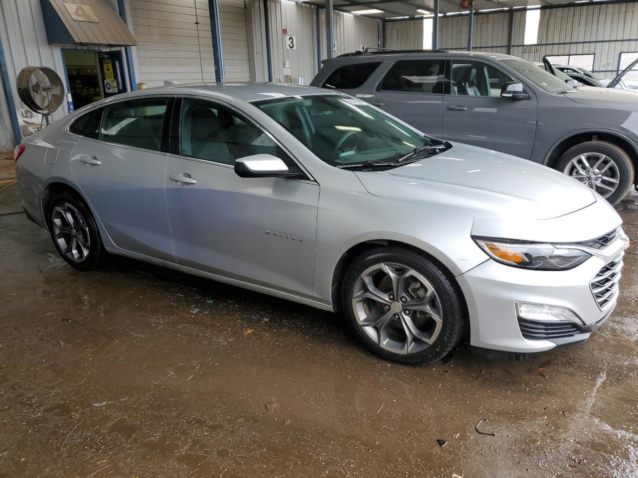 2021 Chevrolet Malibu VIN 1G1ZD5ST6MF073921 Copart auction photo, front end / mechanical damage thumbnail 4