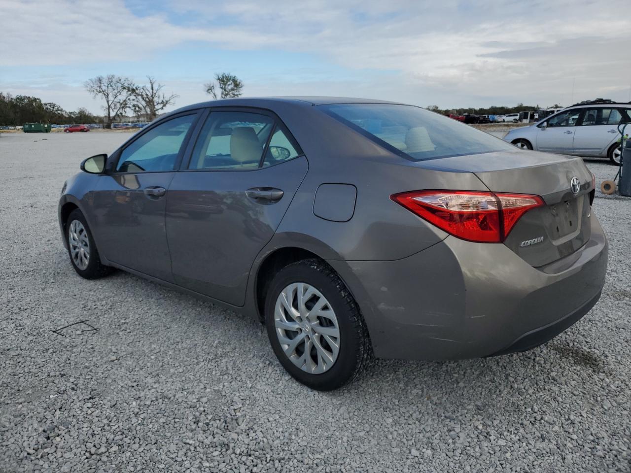 2017 Toyota Corolla VIN 2T1BURHE2HC923602 Copart auction photo, front end damage thumbnail 2