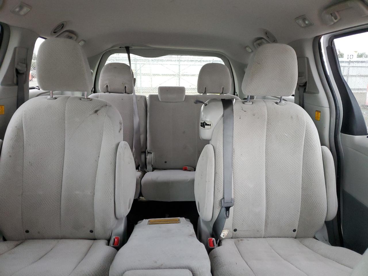 2013 Toyota Sienna VIN 5TDKK3DC7DS385715 Copart auction photo, rear end damage thumbnail 10