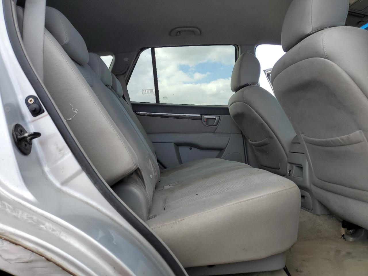 2007 Hyundai Santa Fe VIN 5NMSG13D97H048552 Copart auction photo, minor dent/scratches damage thumbnail 11