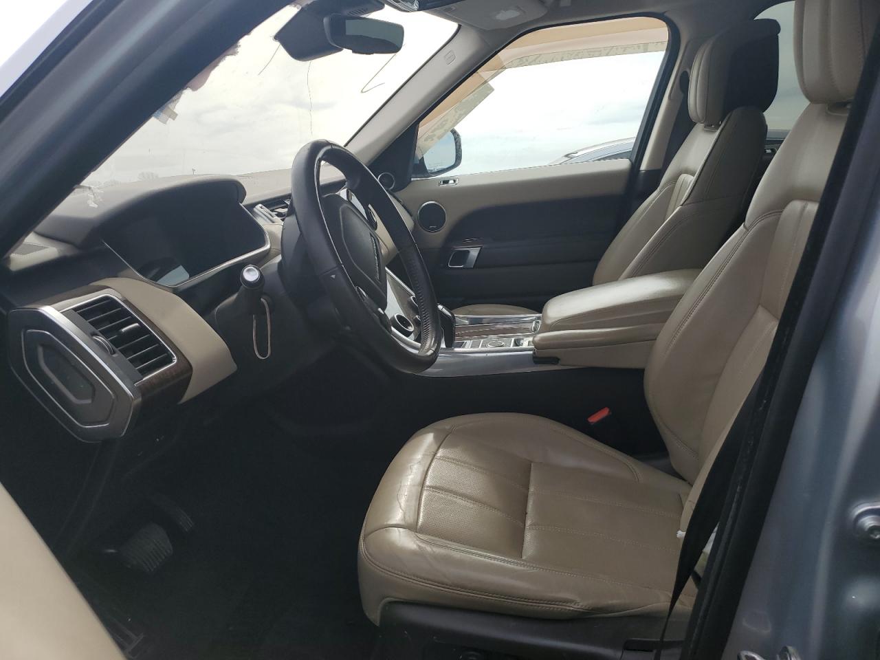 2019 Land Rover Range Rover VIN SALWR2RV5KA842106 Copart auction photo, side / front end damage thumbnail 7