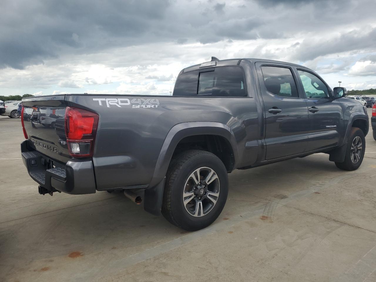 2018 Toyota Tacoma VIN 3TMDZ5BN4JM044224 Copart auction photo, water/flood damage thumbnail 3