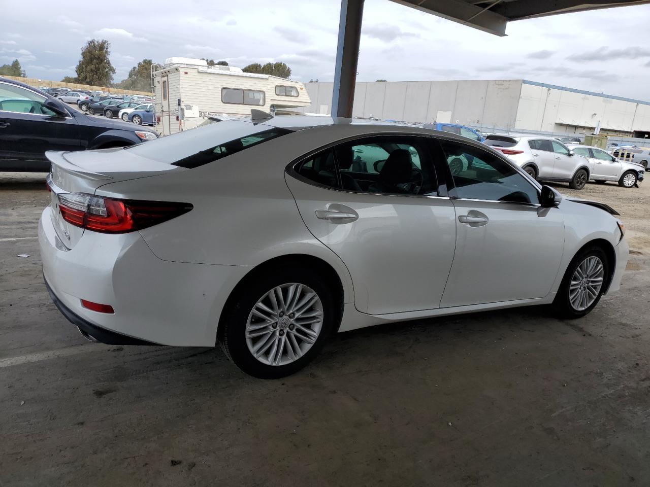2018 Lexus ES VIN 58ABK1GG7JU094369 Copart auction photo, front end damage thumbnail 3