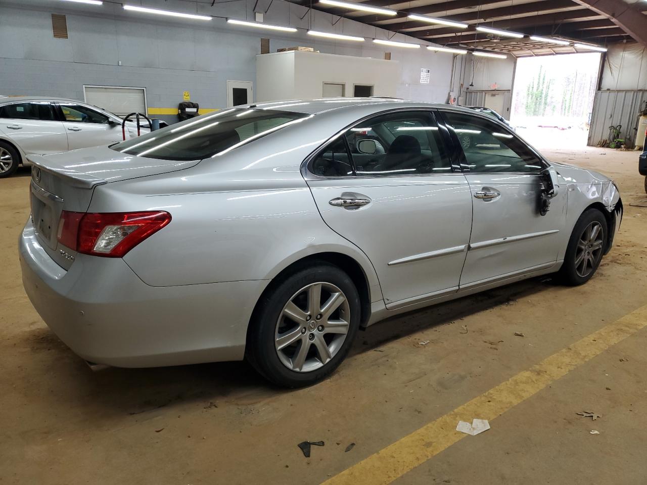 2009 Lexus ES VIN JTHBJ46G892277707 Copart auction photo, front end / side damage thumbnail 3