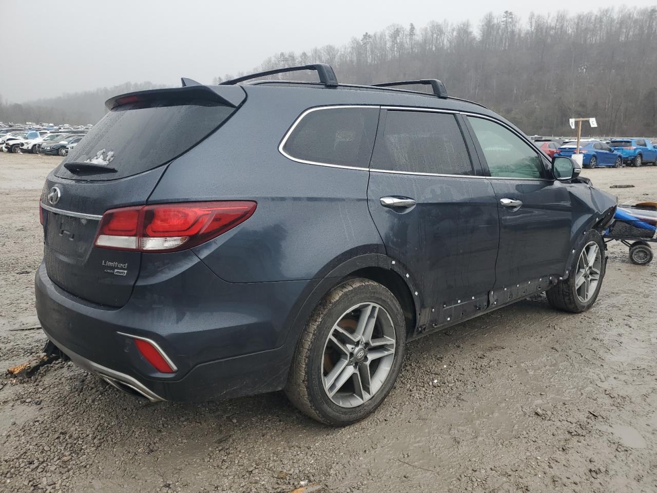 2019 Hyundai Santa Fe VIN KM8SRDHF5KU302485 Copart auction photo, front end / side damage thumbnail 3