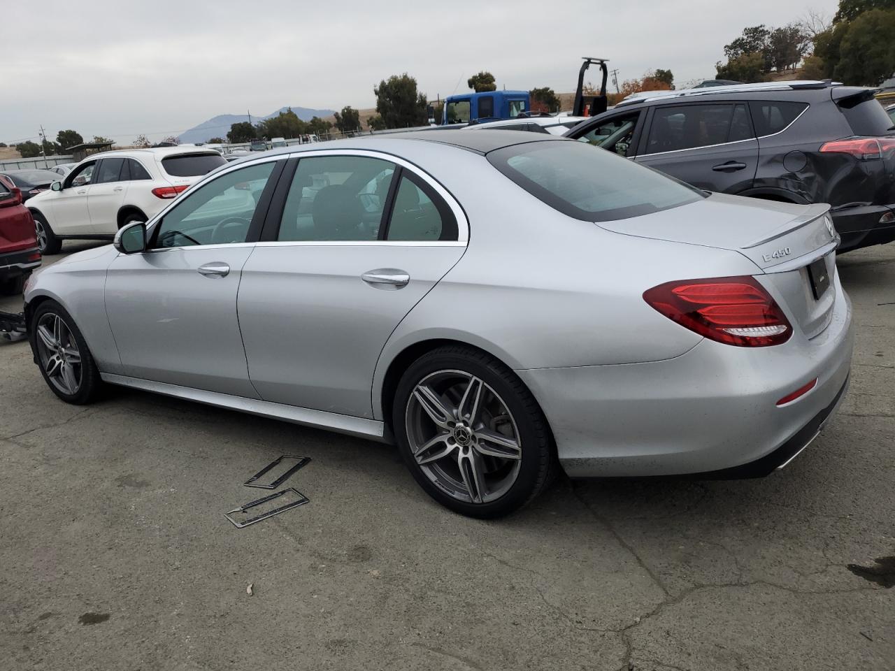 2019 Mercedes-Benz E-klasse VIN WDDZF6JB6KA516956 Copart auction photo, front end / rear end damage thumbnail 2