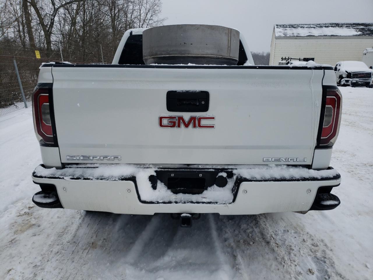 2018 GMC Sierra VIN 3GTU2PEJ5JG443988 Copart auction photo, front end / side damage thumbnail 6