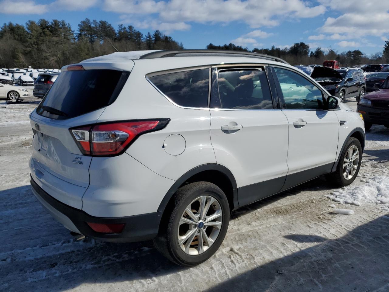 2018 Ford Escape VIN 1FMCU9GD3JUD53059 Copart auction photo, front end damage thumbnail 3