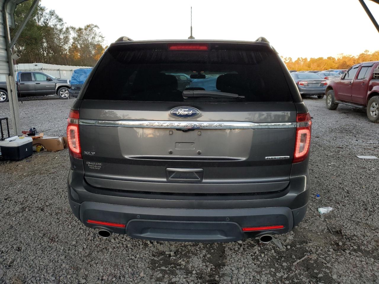 2015 Ford Explorer VIN 1FM5K7D82FGC33608 Copart auction photo, all over damage thumbnail 6