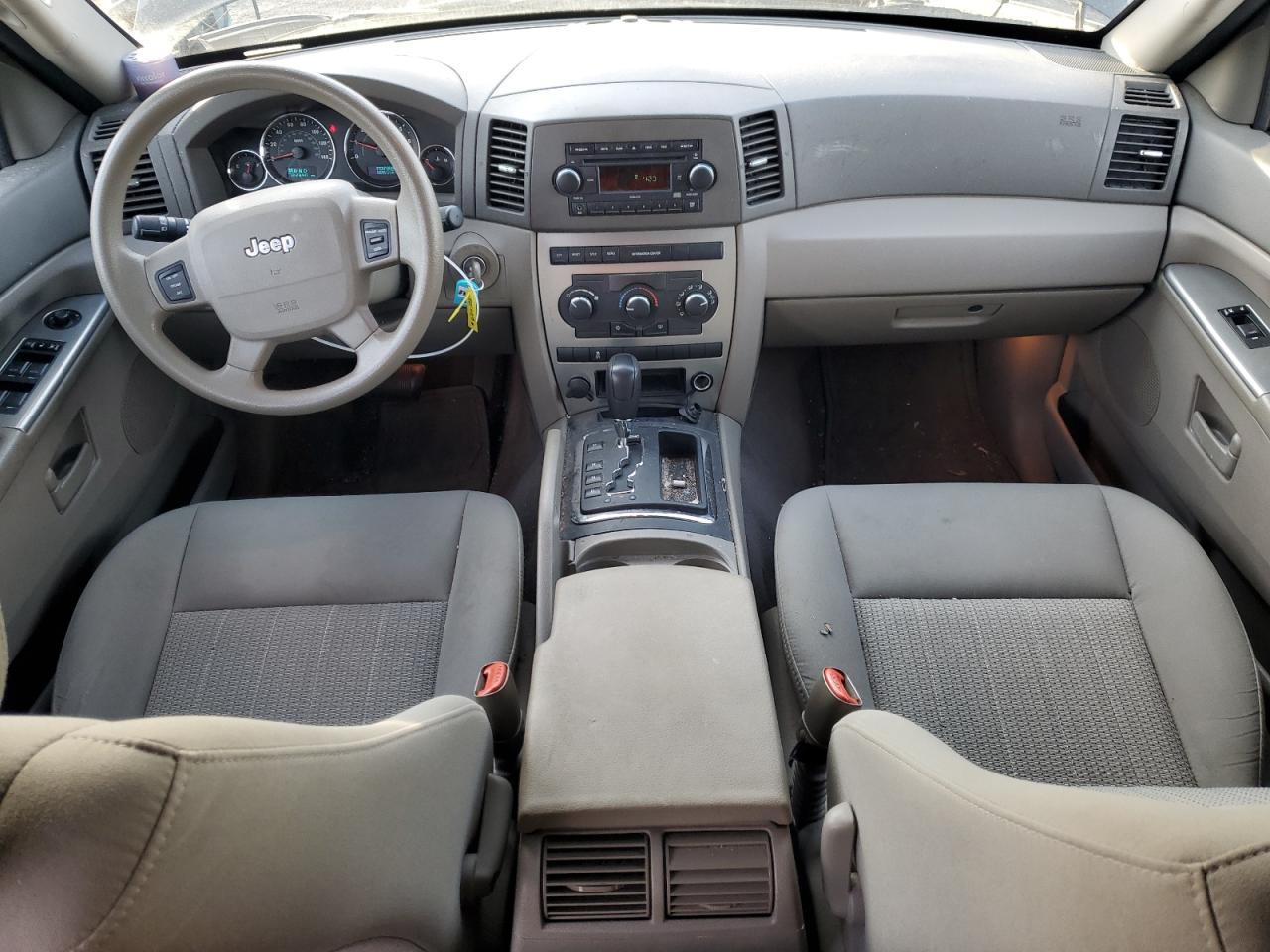 2007 Jeep Grand Cherokee VIN 1J8GS48K27C677106 Copart auction photo, front end / minor dent/scratches damage thumbnail 8