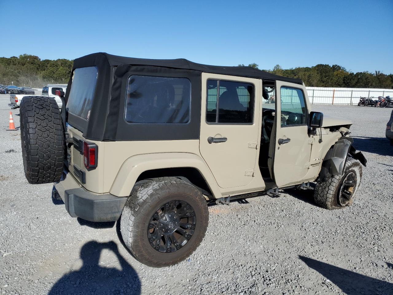 2017 Jeep Wrangler VIN 1C4BJWEG3HL755409 Copart auction photo, front end damage thumbnail 3