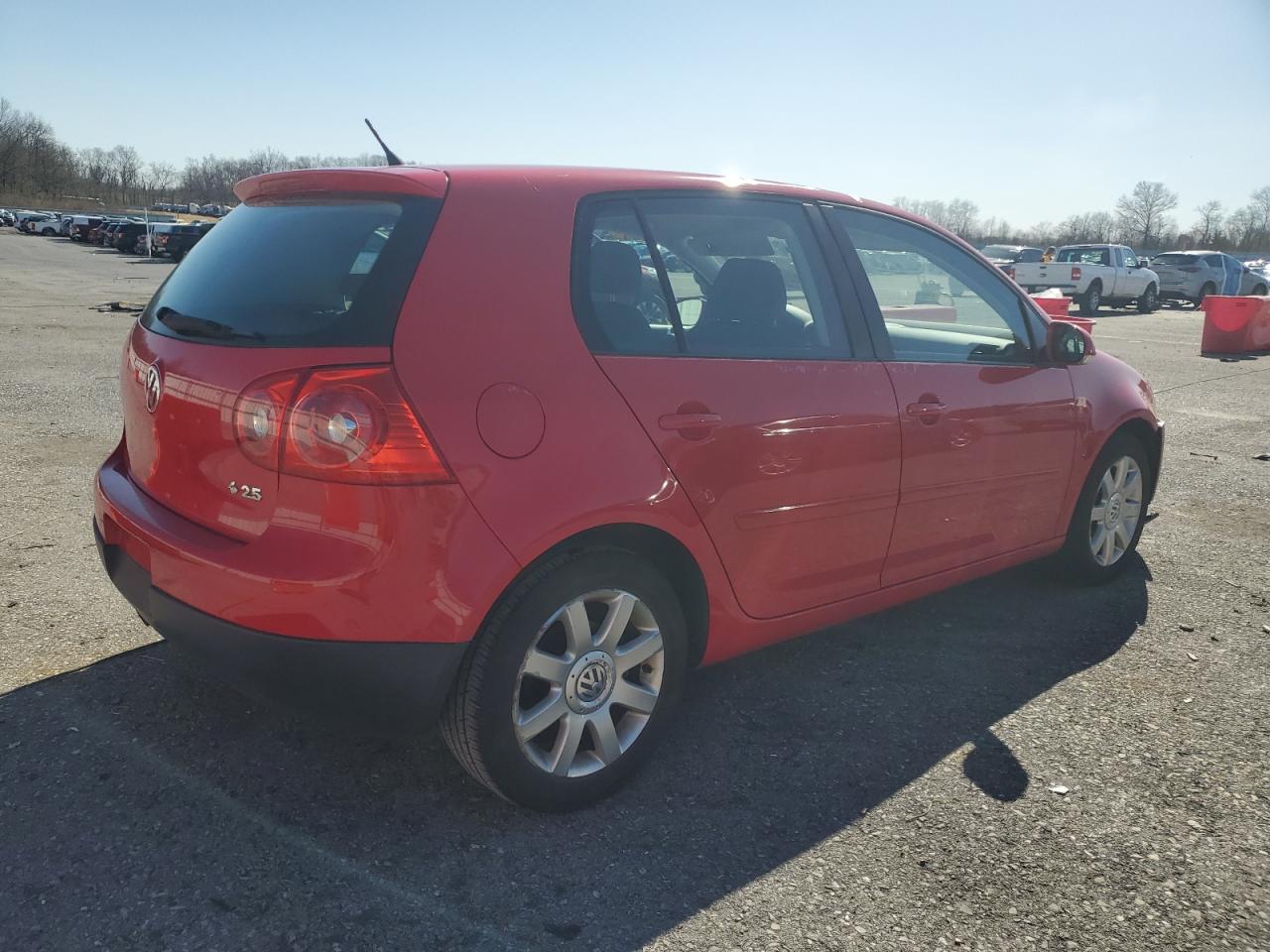 2009 Volkswagen Golf VIN WVWDA71KX9W042869 Copart auction photo, front end / minor dent/scratches damage thumbnail 3