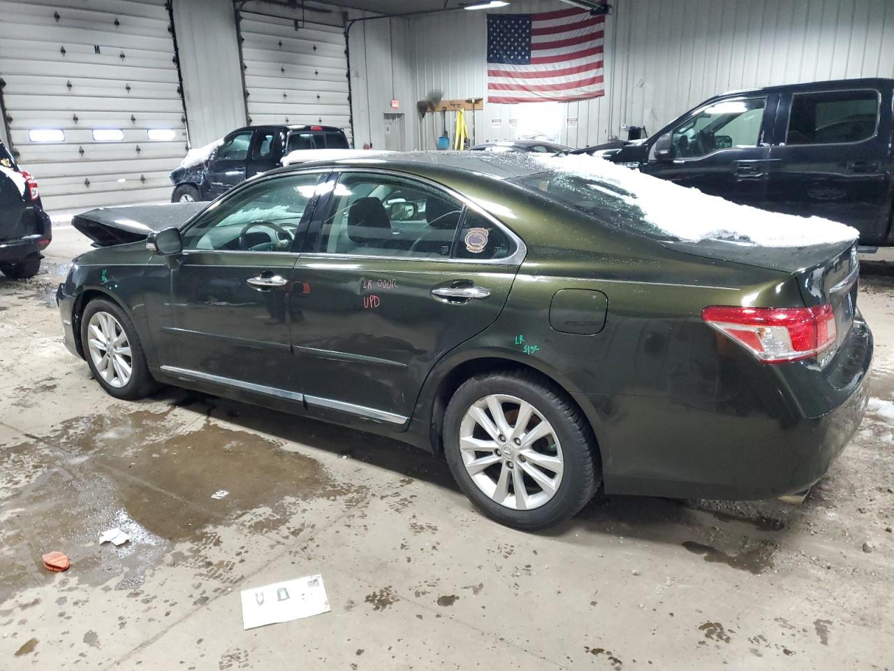 2010 Lexus ES VIN JTHBK1EG8A2378067 Copart auction photo, front end damage thumbnail 2