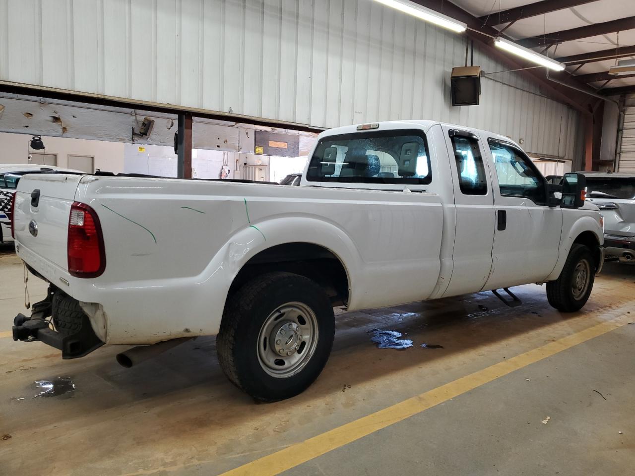 2015 Ford F250 VIN 1FT7X2A69FEA75977 Copart auction photo, all over damage thumbnail 3