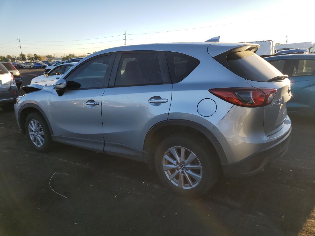 2016 Mazda CX-5 VIN JM3KE4CY5G0913924 Copart auction photo, front end damage thumbnail 2