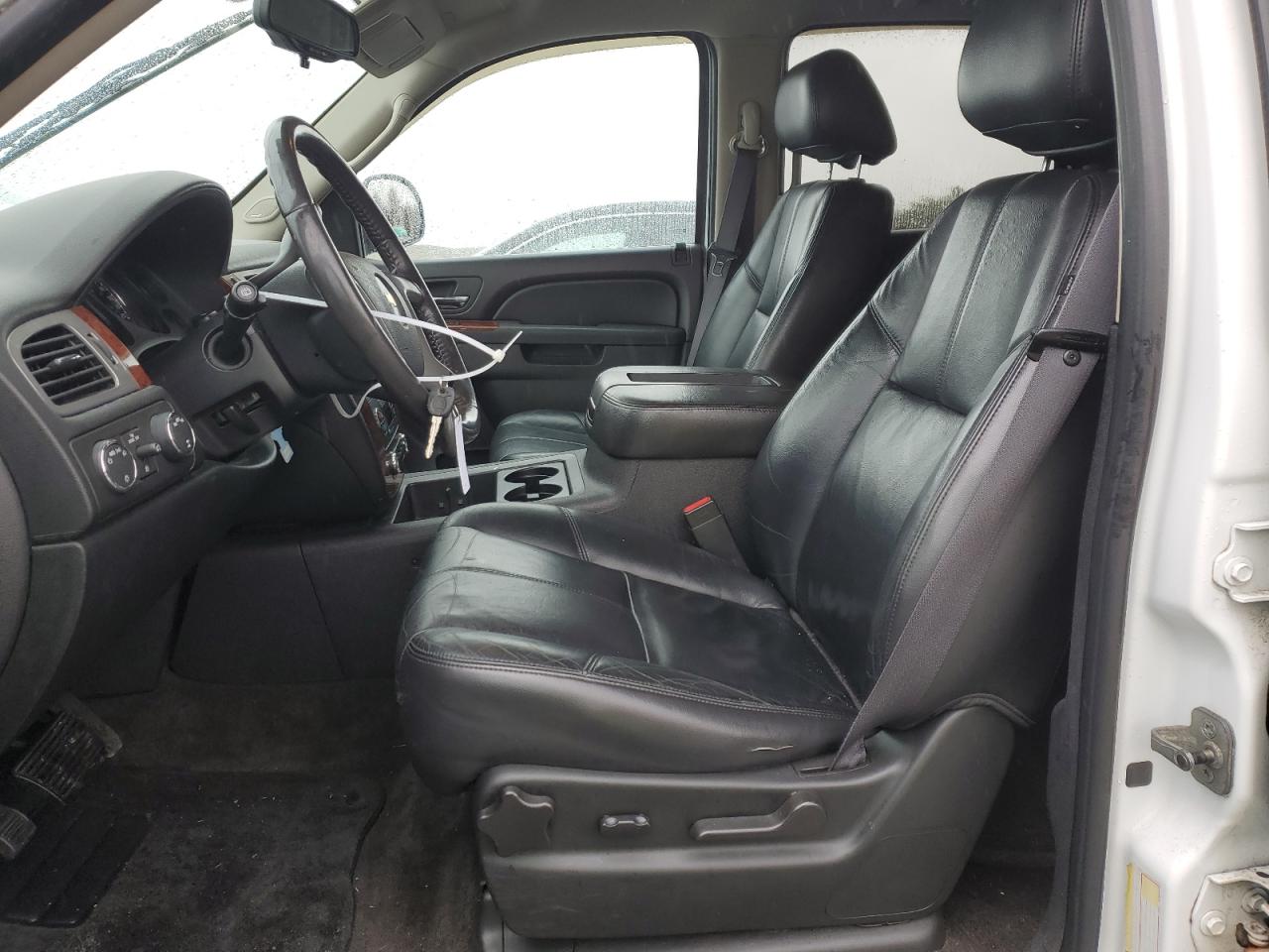 2011 Chevrolet Tahoe VIN 1GNSKBE05BR216309 Copart auction photo, rear end / front end damage thumbnail 7