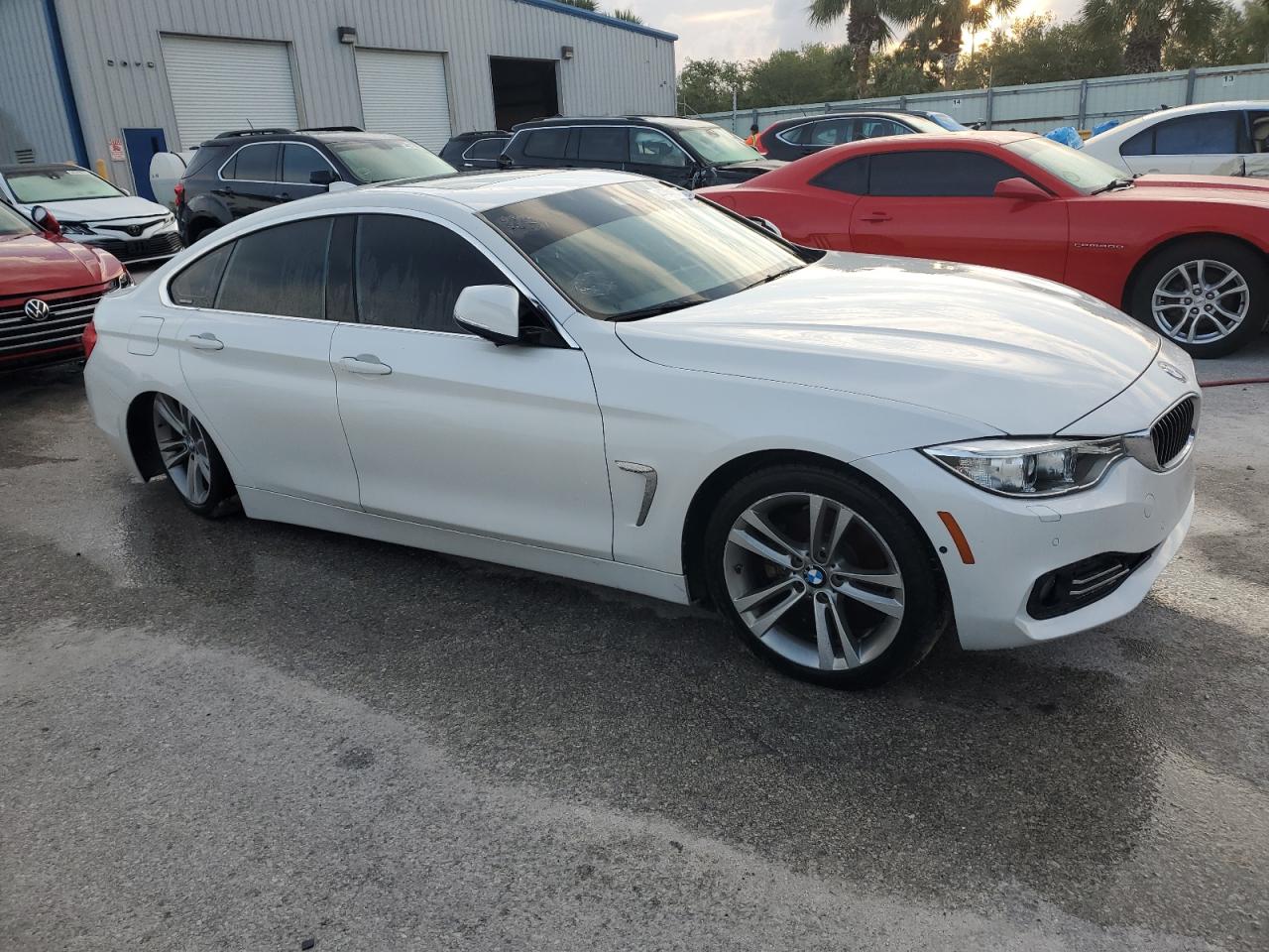 2016 BMW 4er VIN WBA4C9C5XGG135859 Copart auction photo, rear end / hail damage thumbnail 4