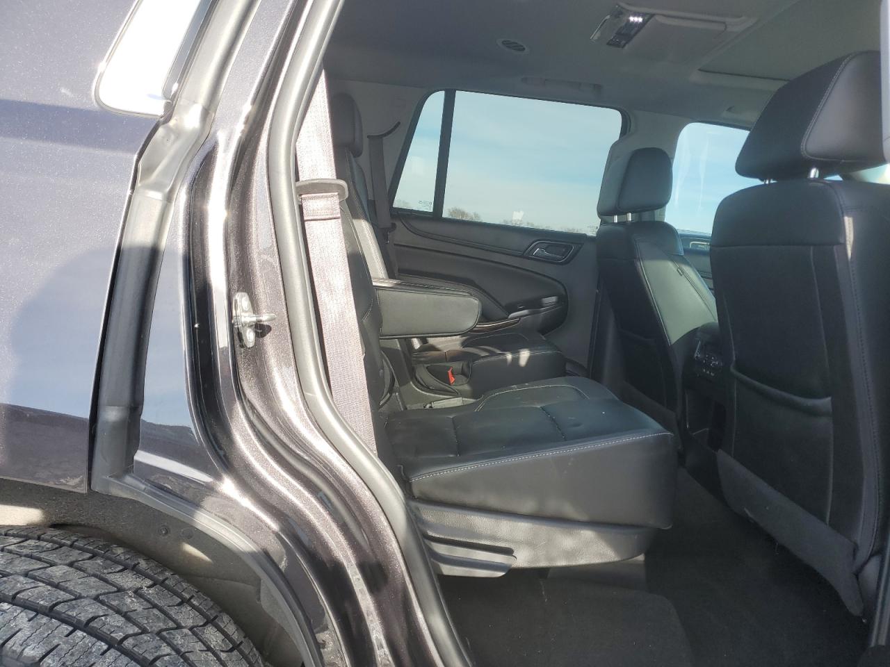 2017 Chevrolet Tahoe VIN 1GNSKBKC1HR225757 Copart auction photo, front end damage thumbnail 11
