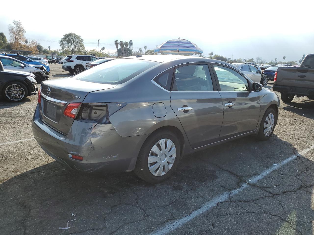 2015 Nissan Sentra VIN 3N1AB7AP3FY229292 Copart auction photo, front end / minor dent/scratches damage thumbnail 3