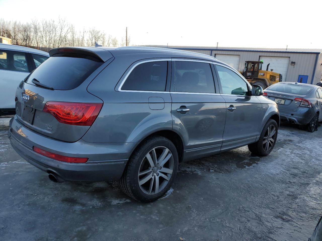 2015 Audi Q7 VIN WA1LGAFE6FD015177 Copart auction photo, minor dent/scratches damage thumbnail 3