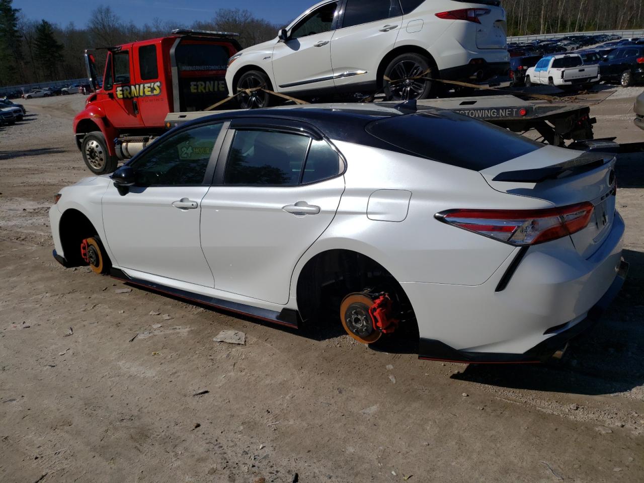 2020 Toyota Camry VIN 4T1NZ1AKXLU038720 Copart auction photo, vandalism / undercarriage damage thumbnail 2