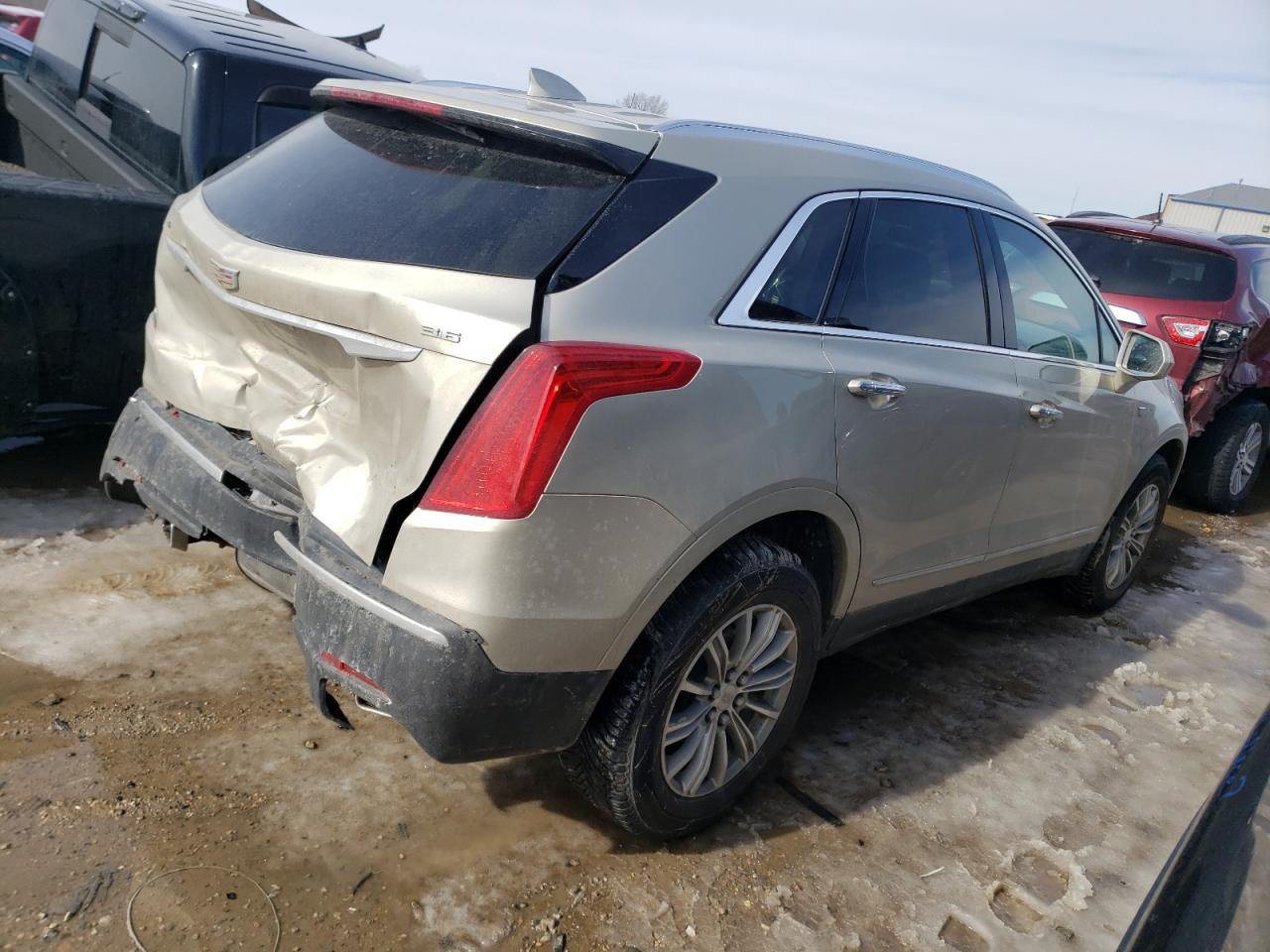 2017 Cadillac XT5 VIN 1GYKNBRS1HZ118683 Copart auction photo, rear end damage thumbnail 3