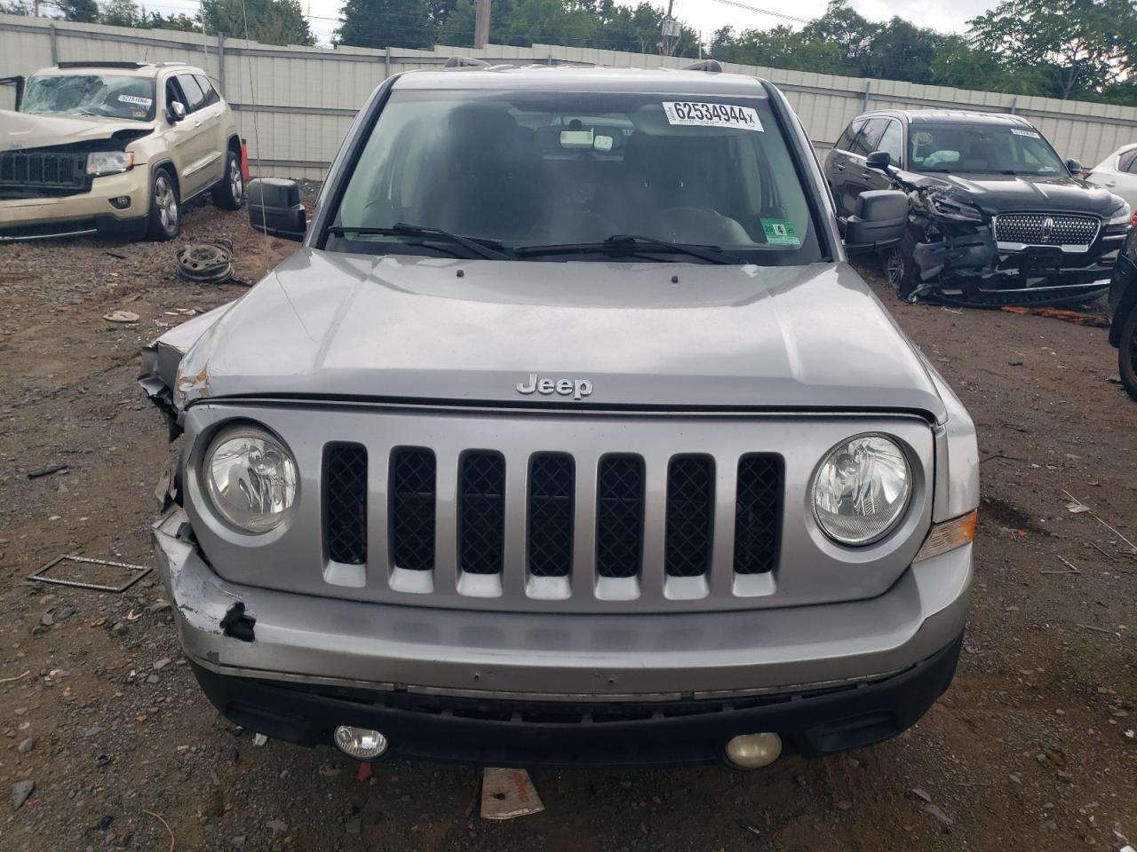 2015 Jeep Liberty (Patriot) VIN 1C4NJRFB3FD340292 Copart auction photo, front end damage thumbnail 5