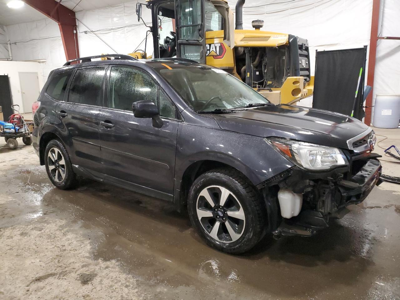 2017 Subaru Forester VIN JF2SJAEC1HH404342 Copart auction photo, side / front end damage thumbnail 4