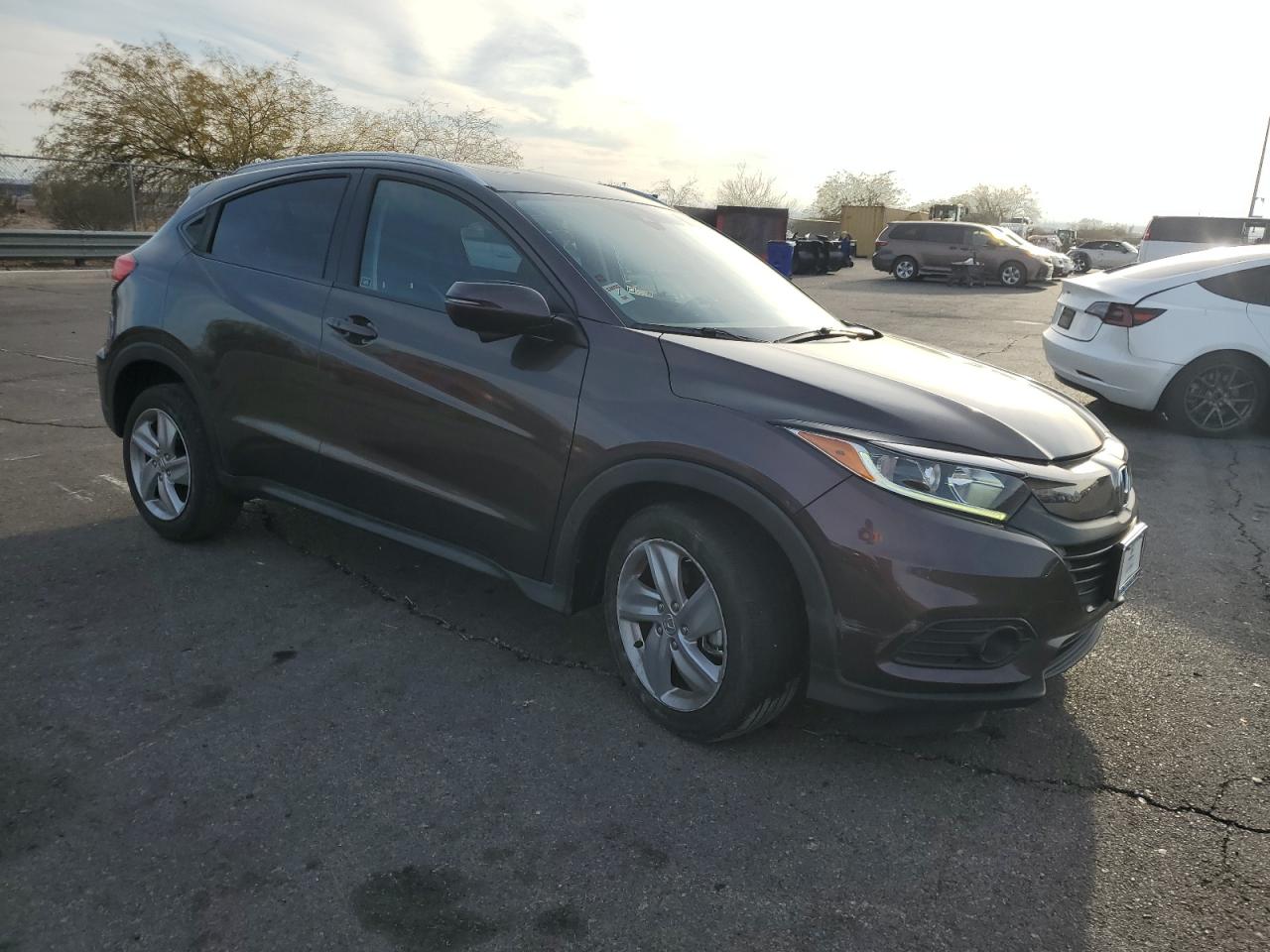 2020 Honda HR-V VIN 3CZRU5H51LM715194 Copart auction photo, front end / undercarriage damage thumbnail 4