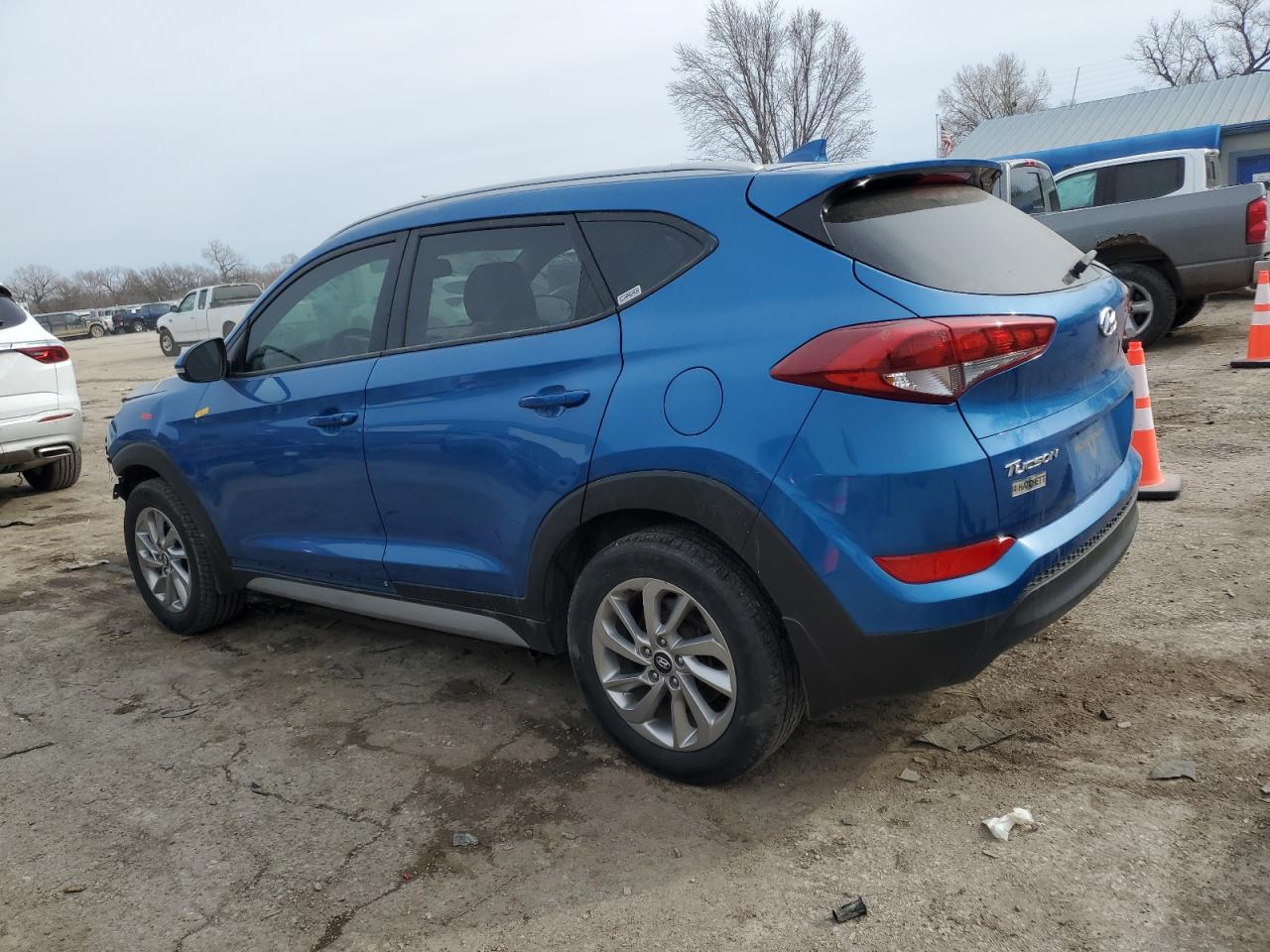 2018 Hyundai Tucson VIN KM8J33A42JU775520 Copart auction photo, front end damage thumbnail 2