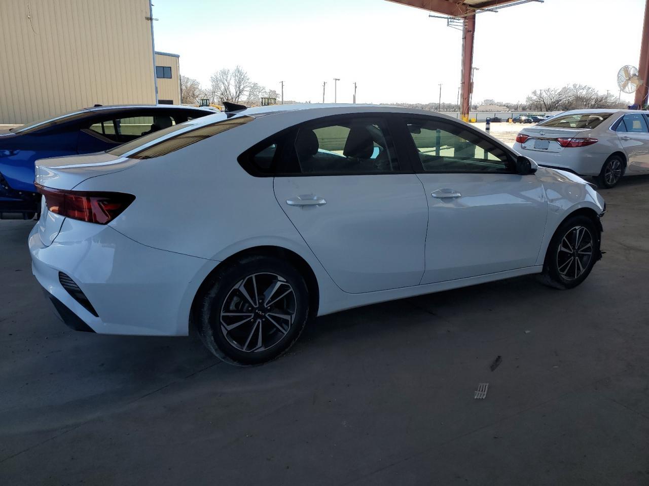 2023 KIA Forte VIN 3KPF24AD3PE622946 Copart auction photo, front end damage thumbnail 3